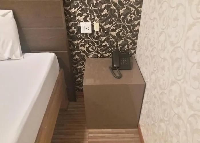 The 9 曼谷
